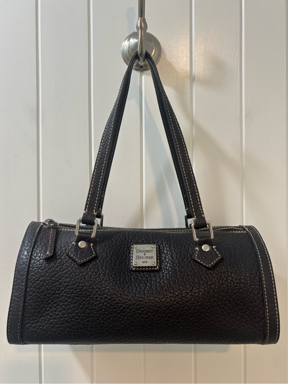 Dooney & Bourke Black Barrel Bag Vintage Authentic
